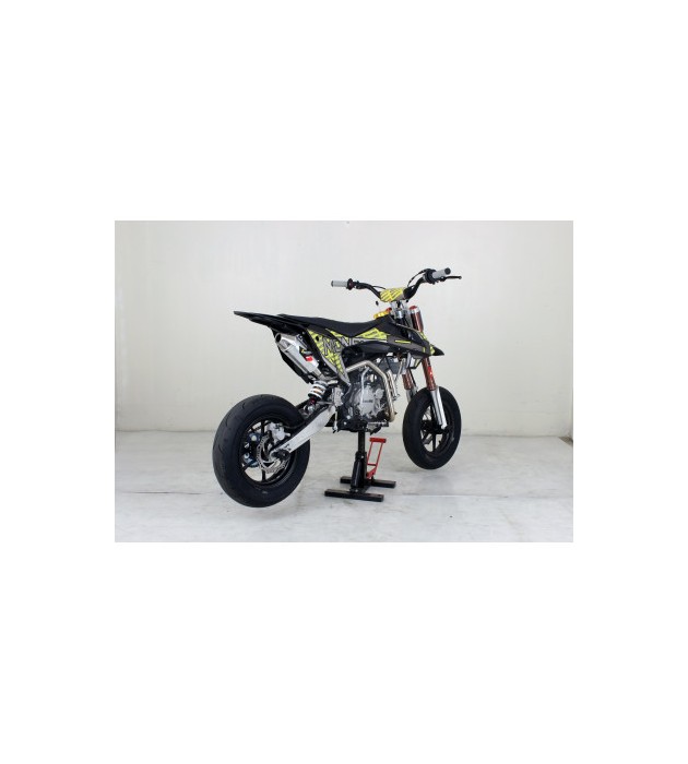 MONSTERPRO SM BLACK EDITION 160CC 2022